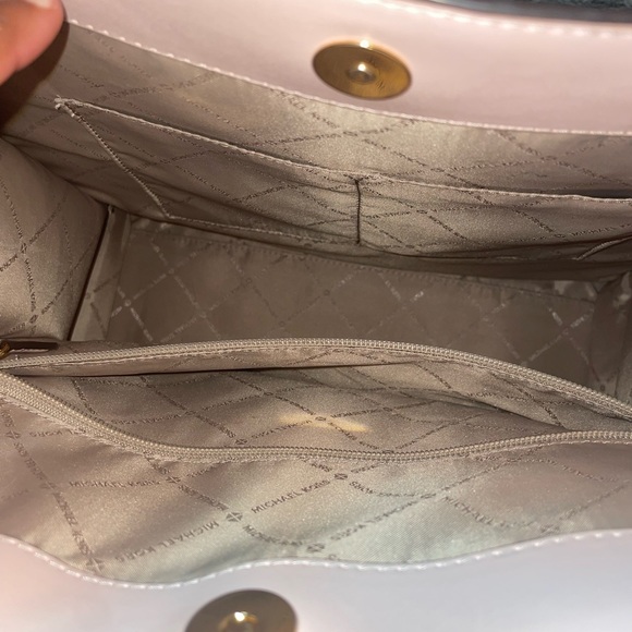 Michael Kors Tote Bag - Picture 4 of 4